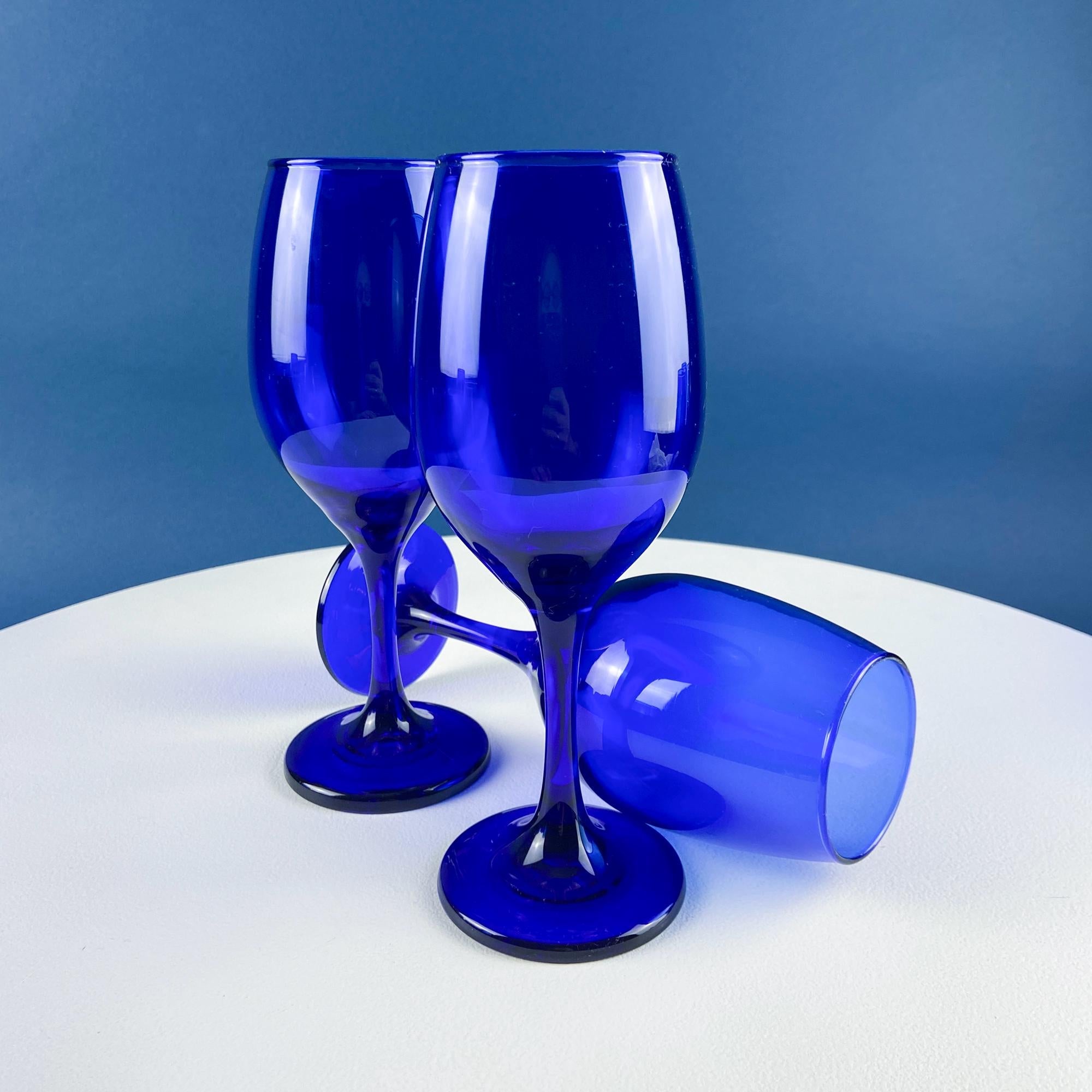 Cobalt Blue Wine Glasses. Set of 8 Stemware. Dark Blue Modern Glassware. Holiday Celebration. Fine Dining.