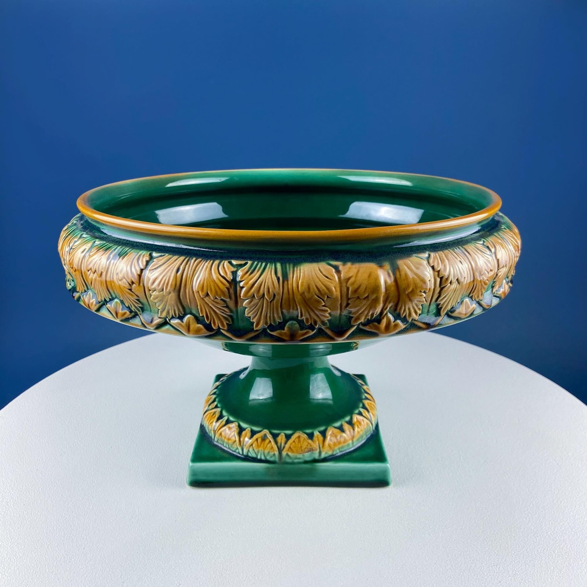 Green Majolica Ceramic Planter with Gold Relief. Abigails Italy. Art Nouveau Flower Fern Jardiniere. Table Centerpiece. Dining Room Decor.