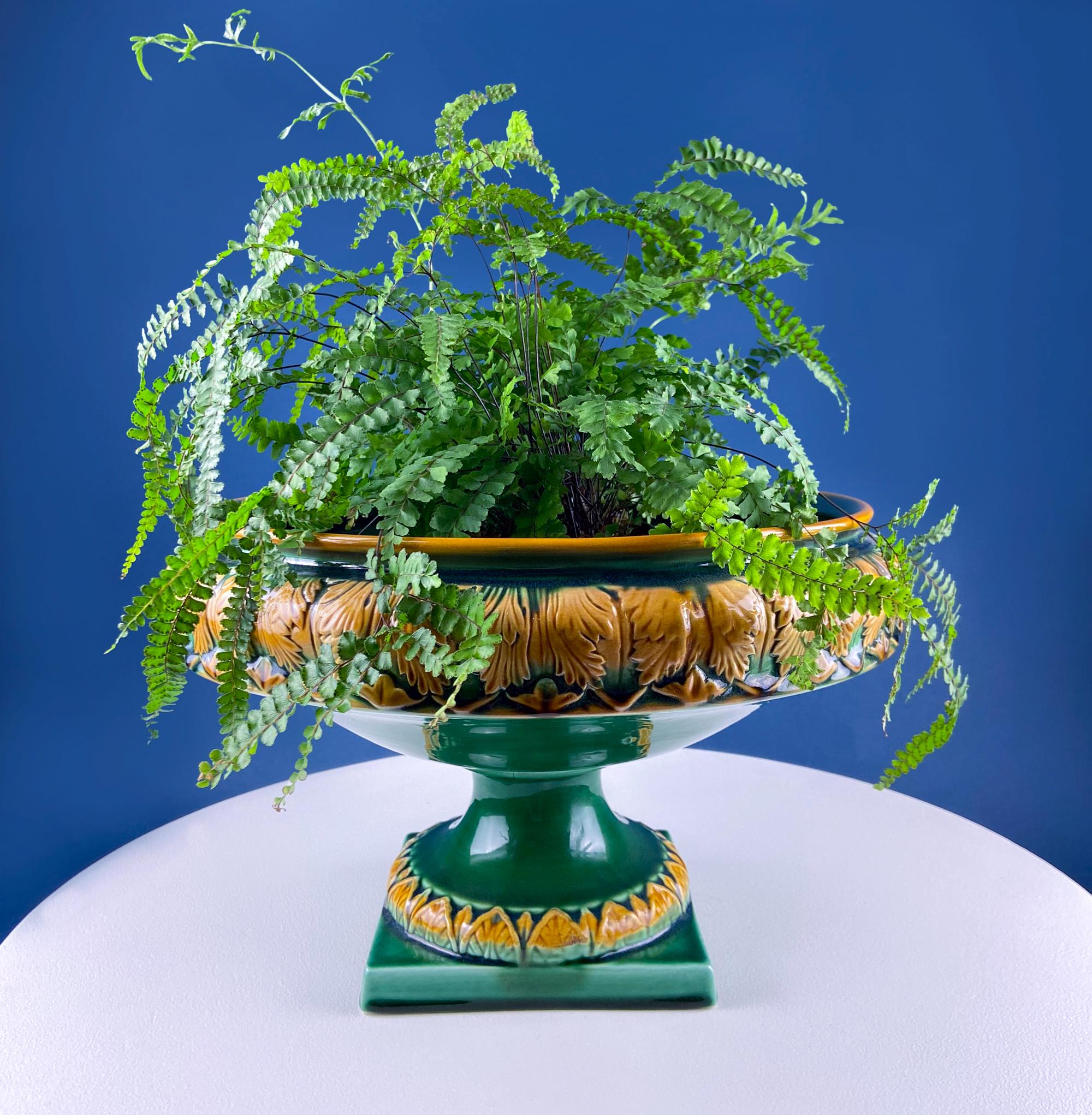 Green Majolica Ceramic Planter with Gold Relief. Abigails Italy. Art Nouveau Flower Fern Jardiniere. Table Centerpiece. Dining Room Decor.