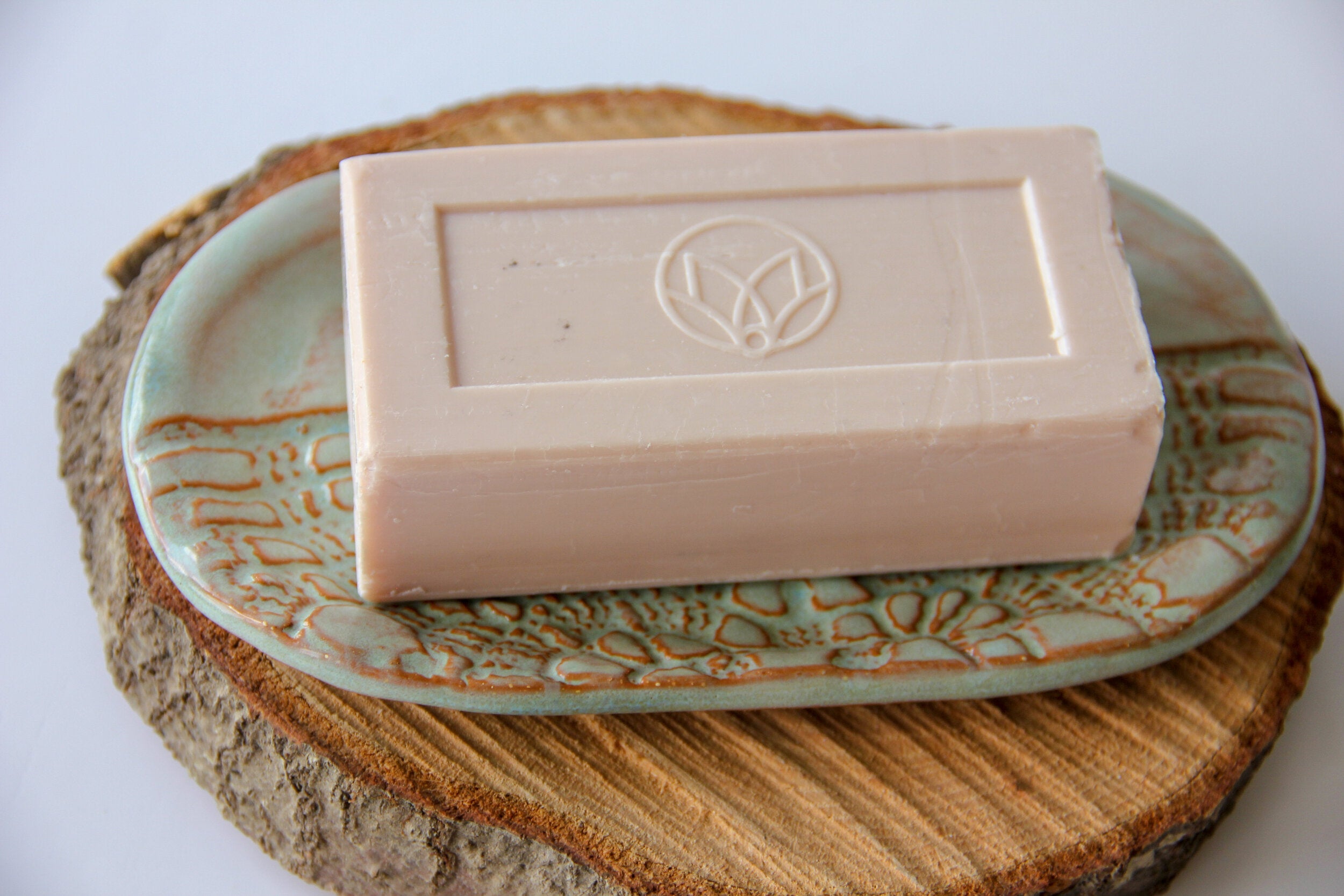 Handmade Embossed Lace Ceramic Soap Dish