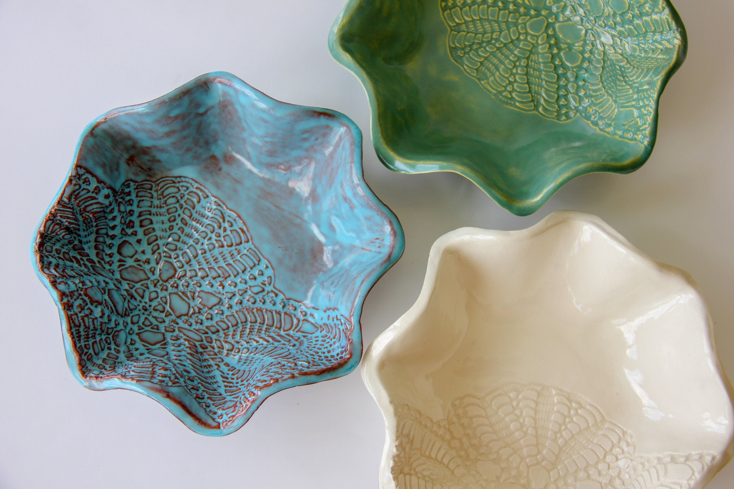 Blossom 10" Serving Bowl - 9 Color Selections