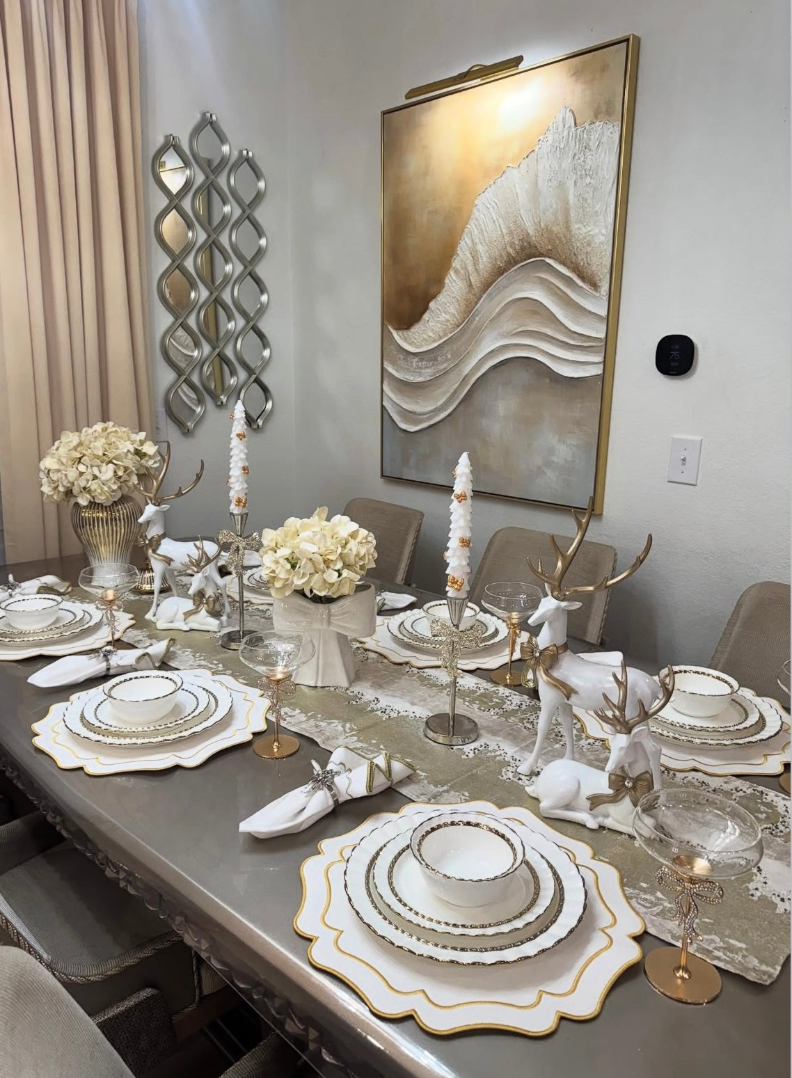 Vista Ivory Wavy Faux Leather Placemat