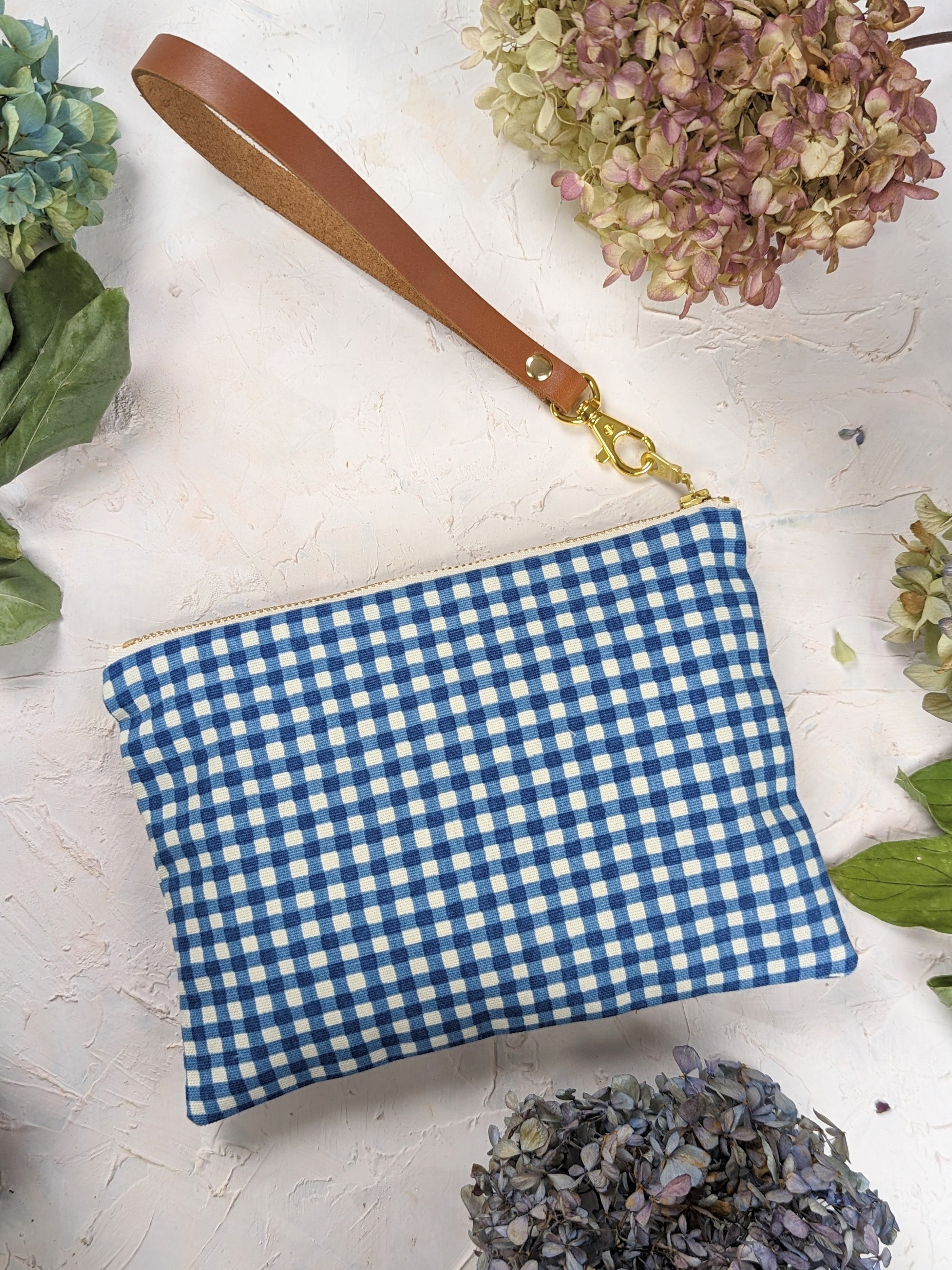 Italian Picnic Wristlet Purse