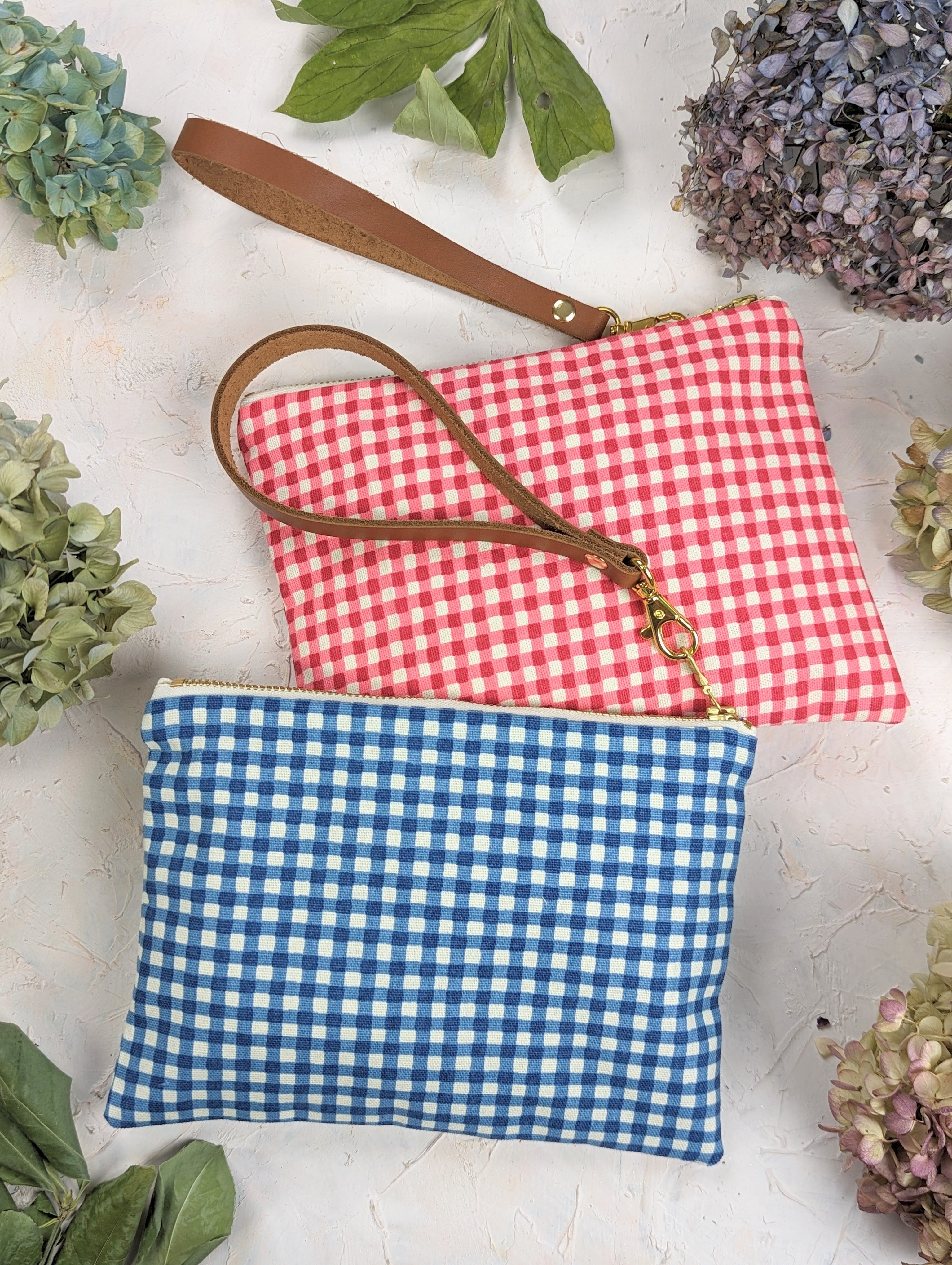 Italian Picnic Wristlet Purse