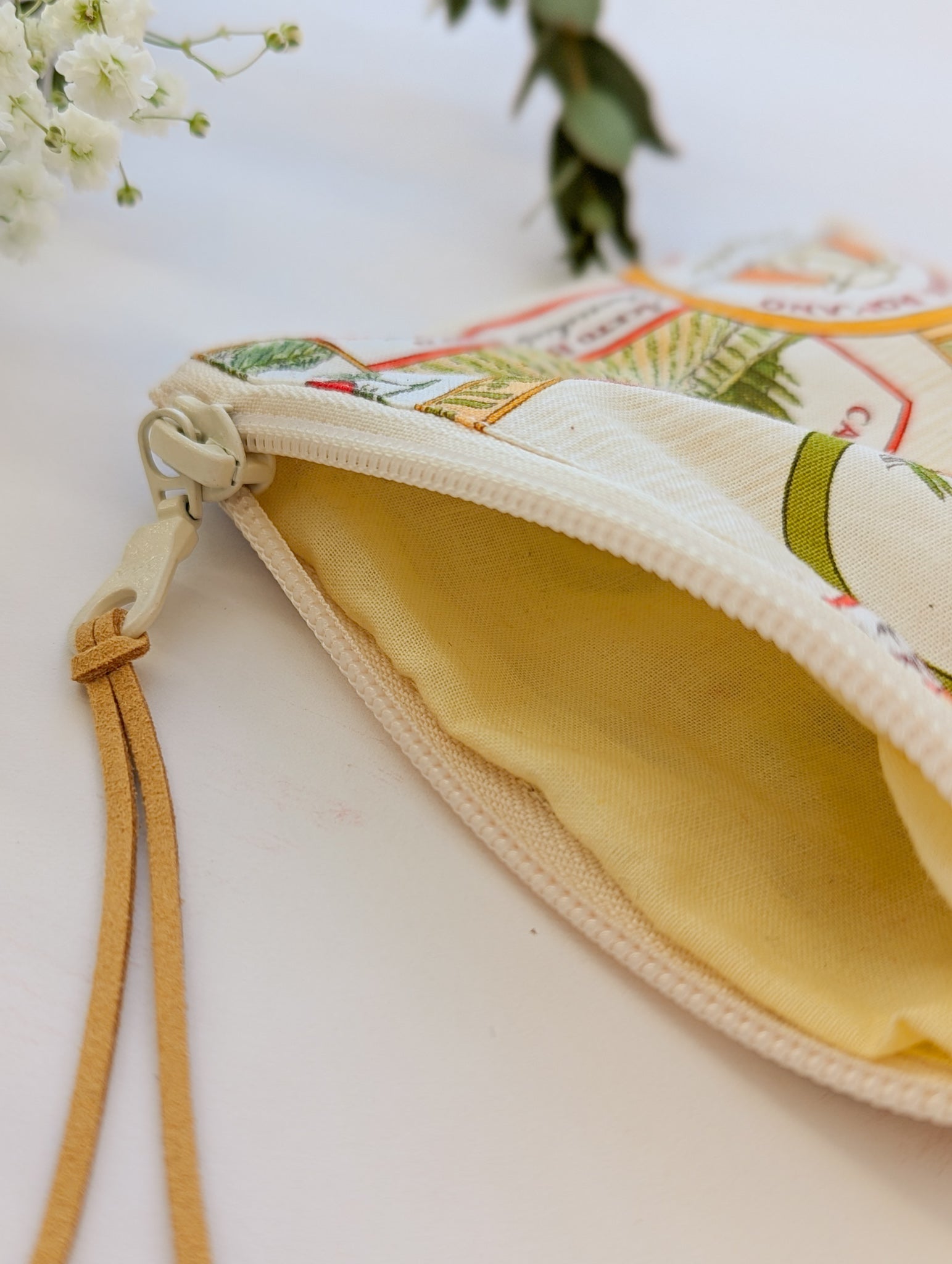 Che Buono Square Italian Pouch with Zipper