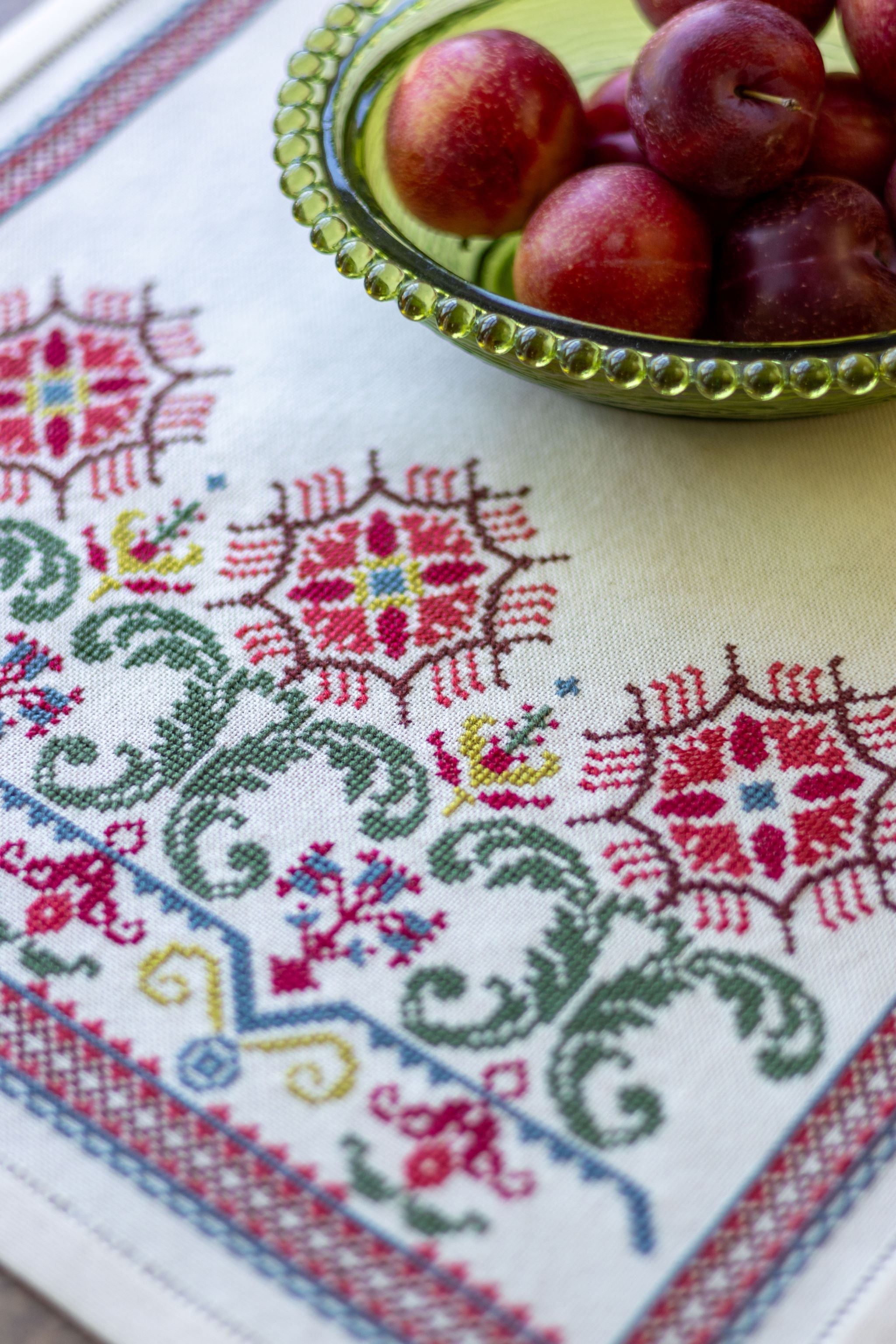 Tuscan Bergamot cross stitch folk embroidery kit