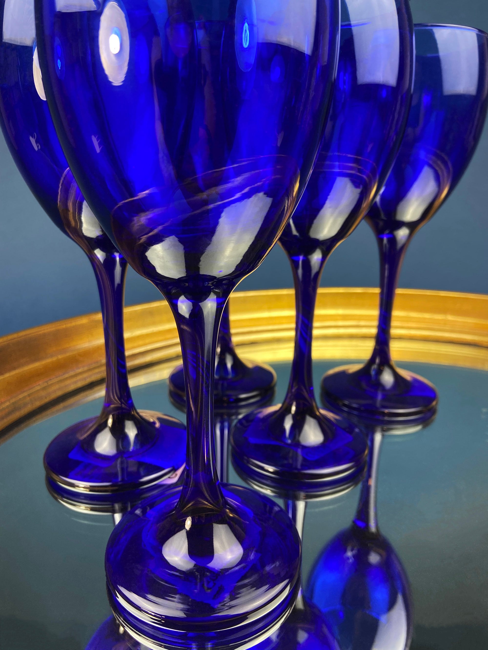 Cobalt Blue Glass Wine Glasses. Set of Five Contemporary Style Stemware. Dark Blue Modern Glassware. Fine Dining.