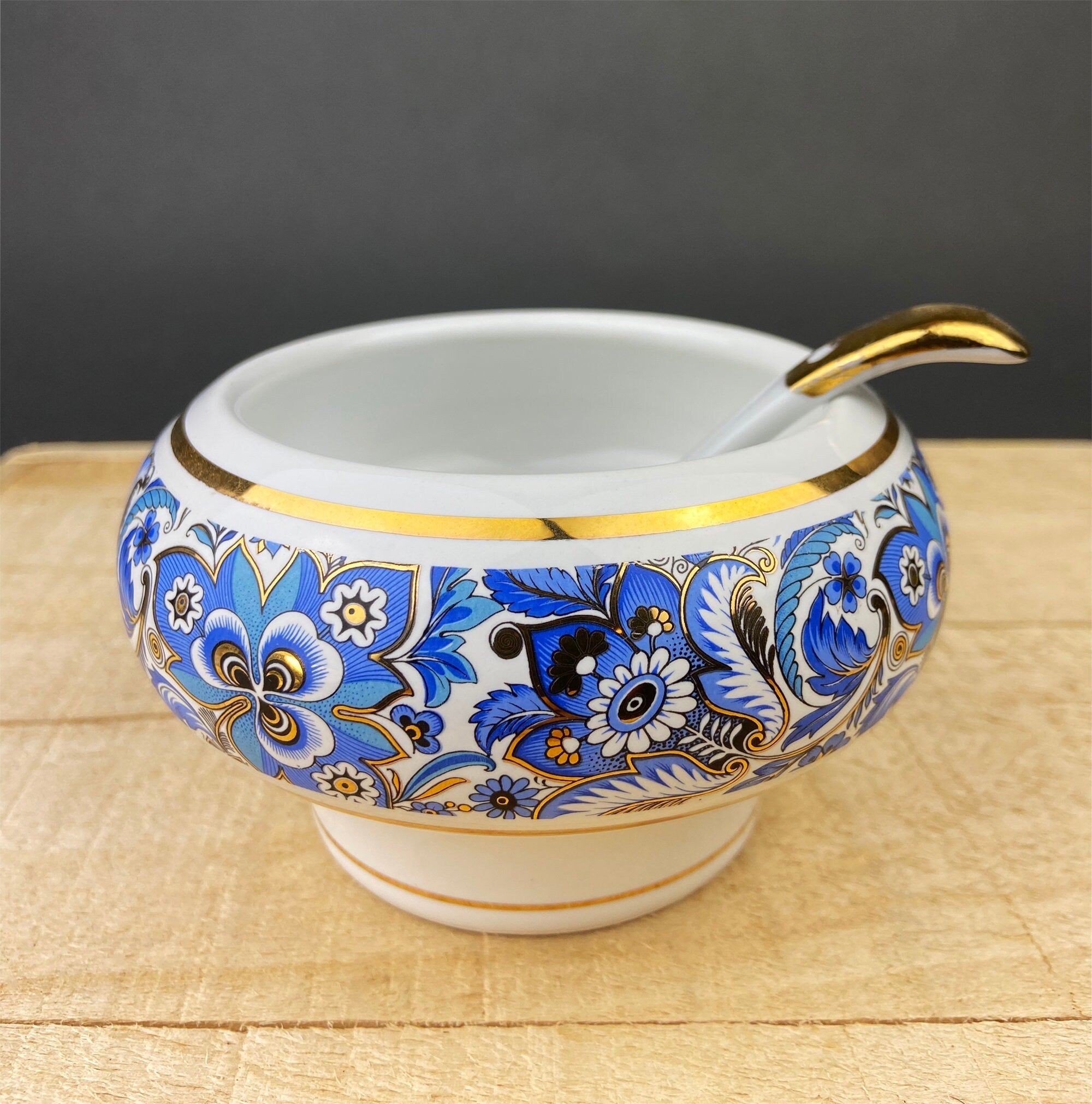 Vintage Italian Sugar Bowl/Bomboniere with Ceramic Spoon. Hand Painted Sugar Jar or Candy Dish. Lavorazione a Mano, Car Bomboniere. Italy.