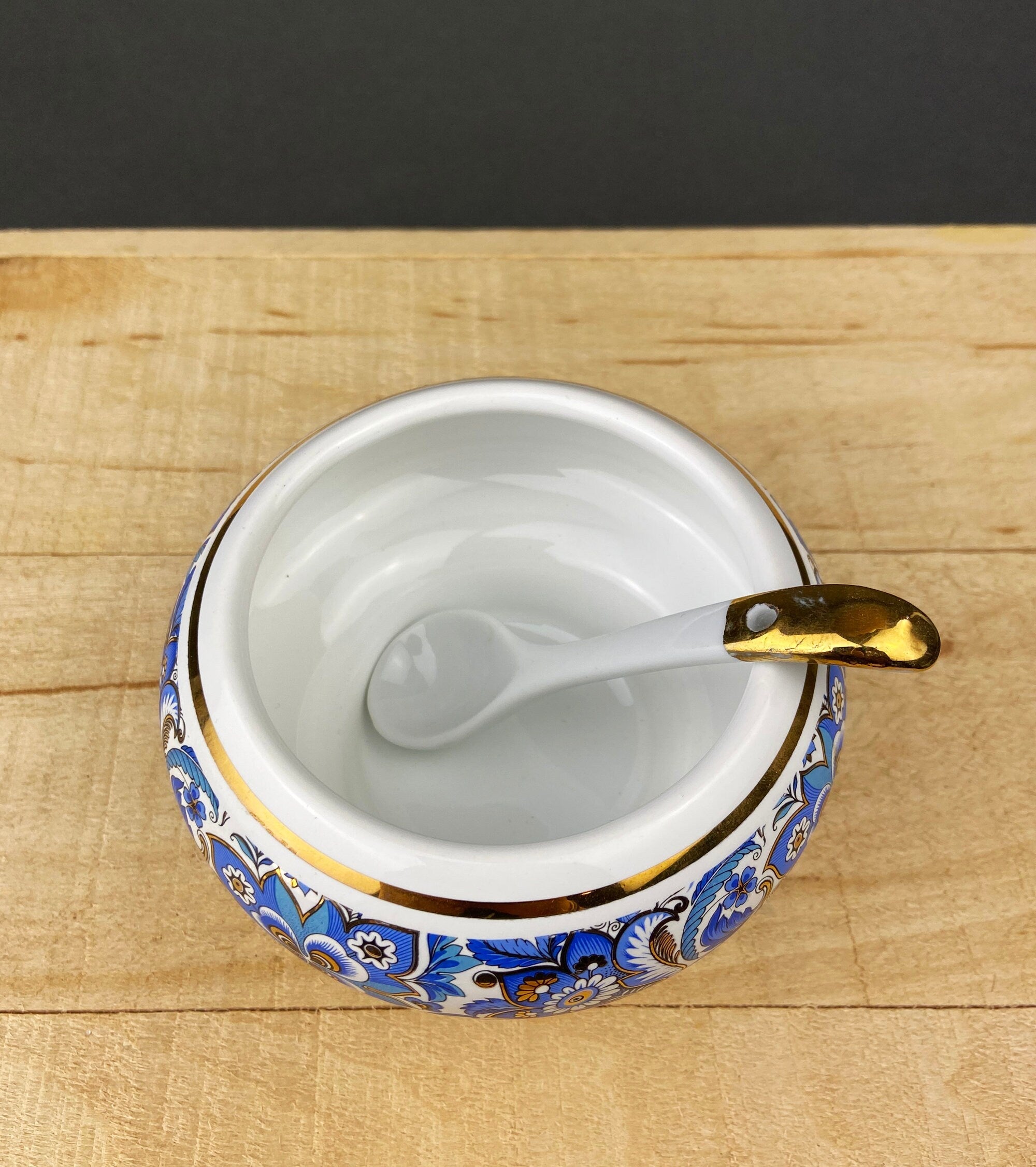 Vintage Italian Sugar Bowl/Bomboniere with Ceramic Spoon. Hand Painted Sugar Jar or Candy Dish. Lavorazione a Mano, Car Bomboniere. Italy.