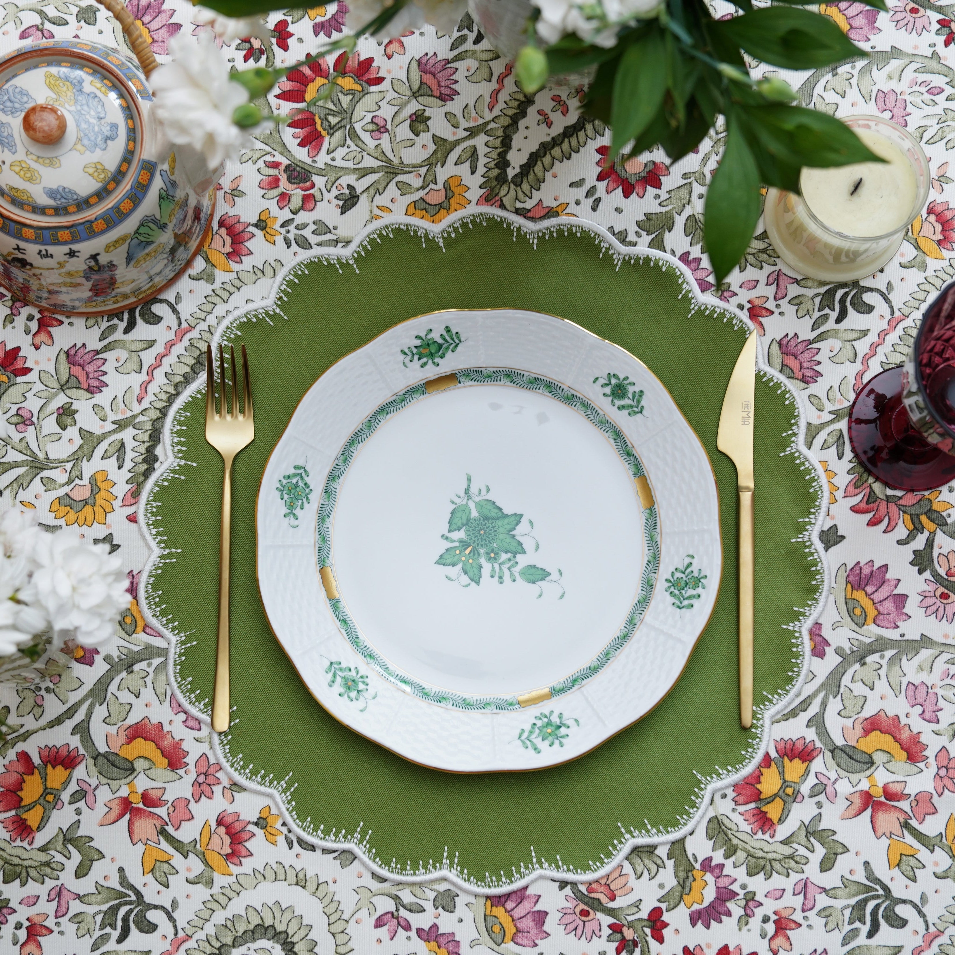 Clover Green Round Fabric Placemat