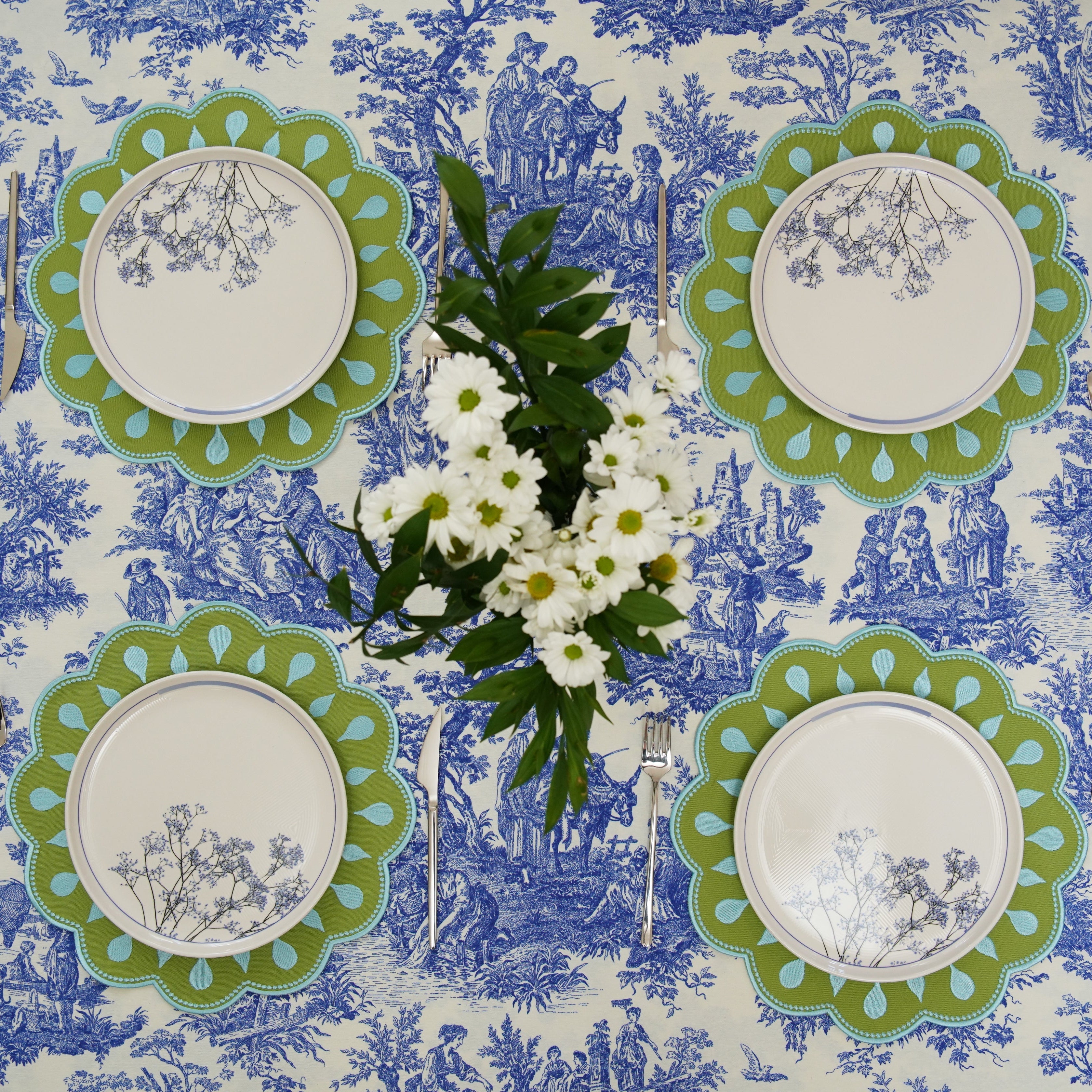 Droplet Green Round  Fabric Placemat