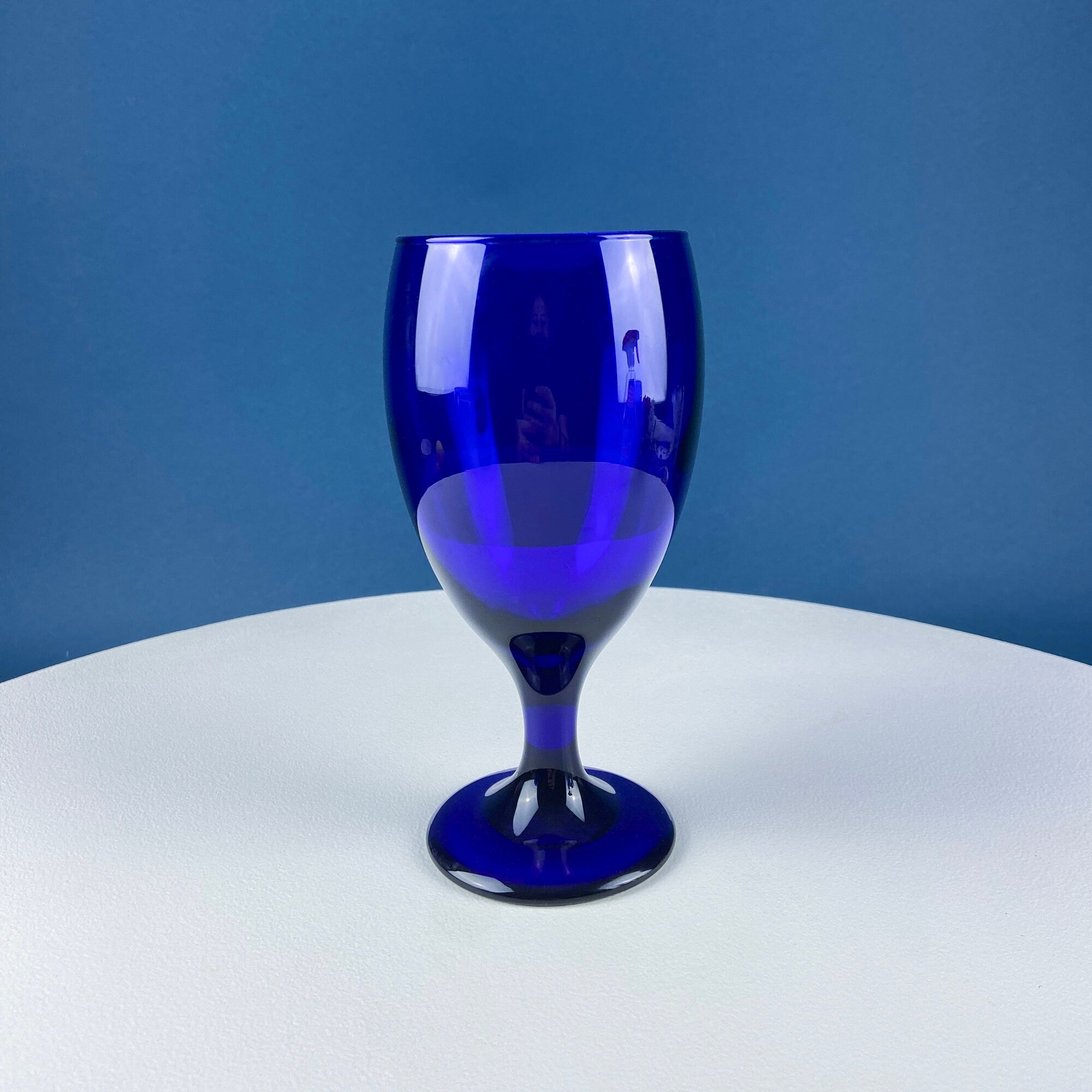Cobalt Blue Glass Water Goblets. Set of 6 Modern Stemware. Dark Blue Minimal Glassware. Serveware. Dining Room. Gift for Him or Her.