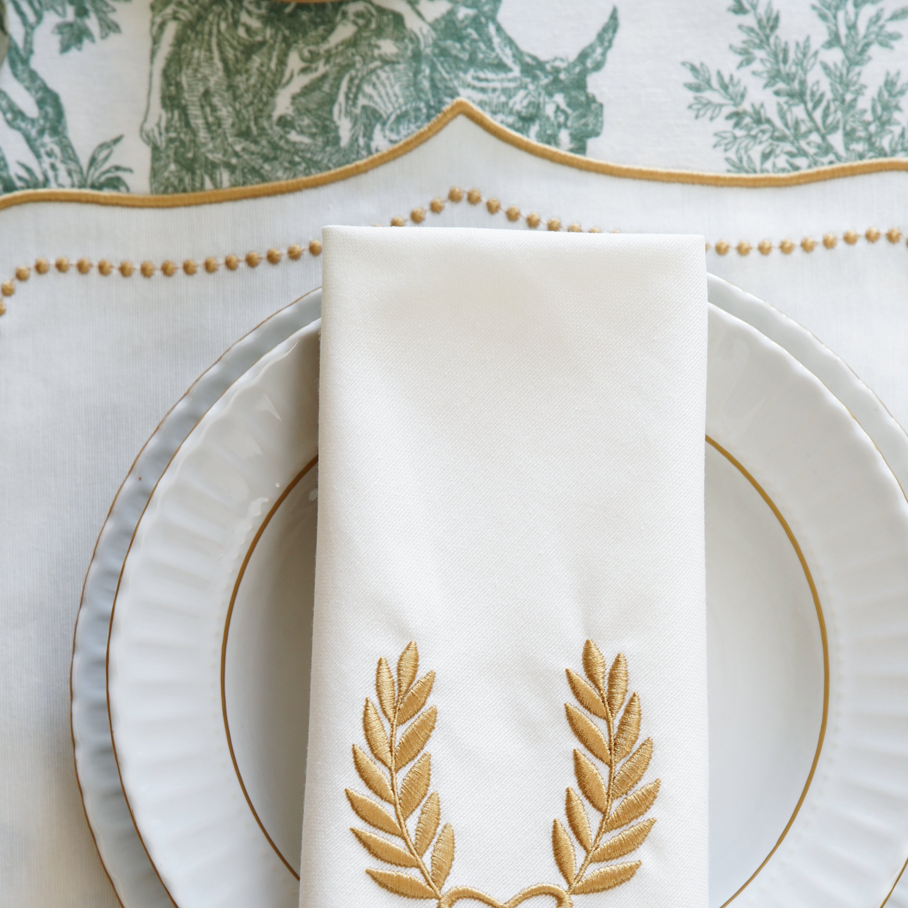 Luna Ivory Gold Trim Fabric Placemat Napkin Set